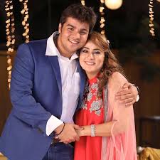 ashish chanchlani with Mother Deepa Chanchlani