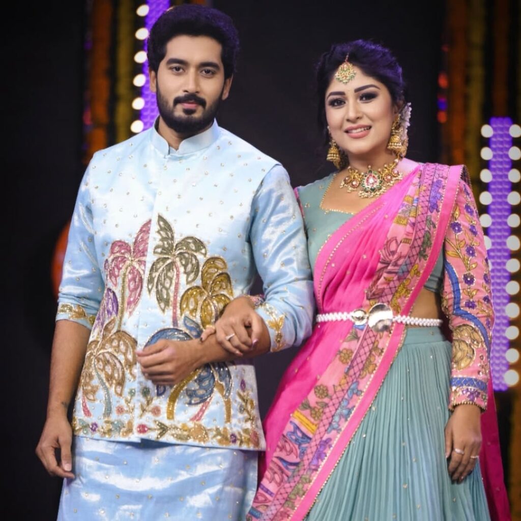 Nirupam Paritala With Wife Manjula