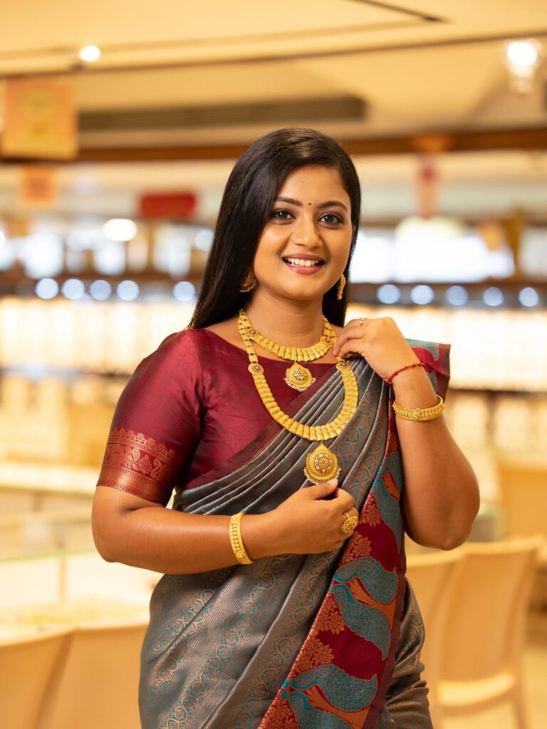 Gomathi Priya hd photos