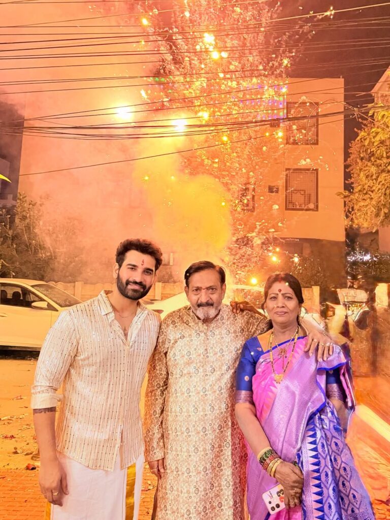 Akhil Sarthak with parents

