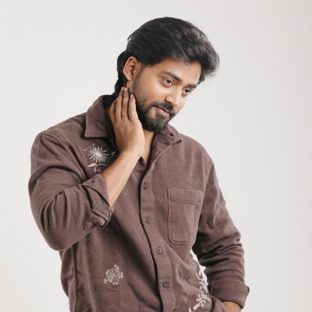 Mukesh Gowda hd photos