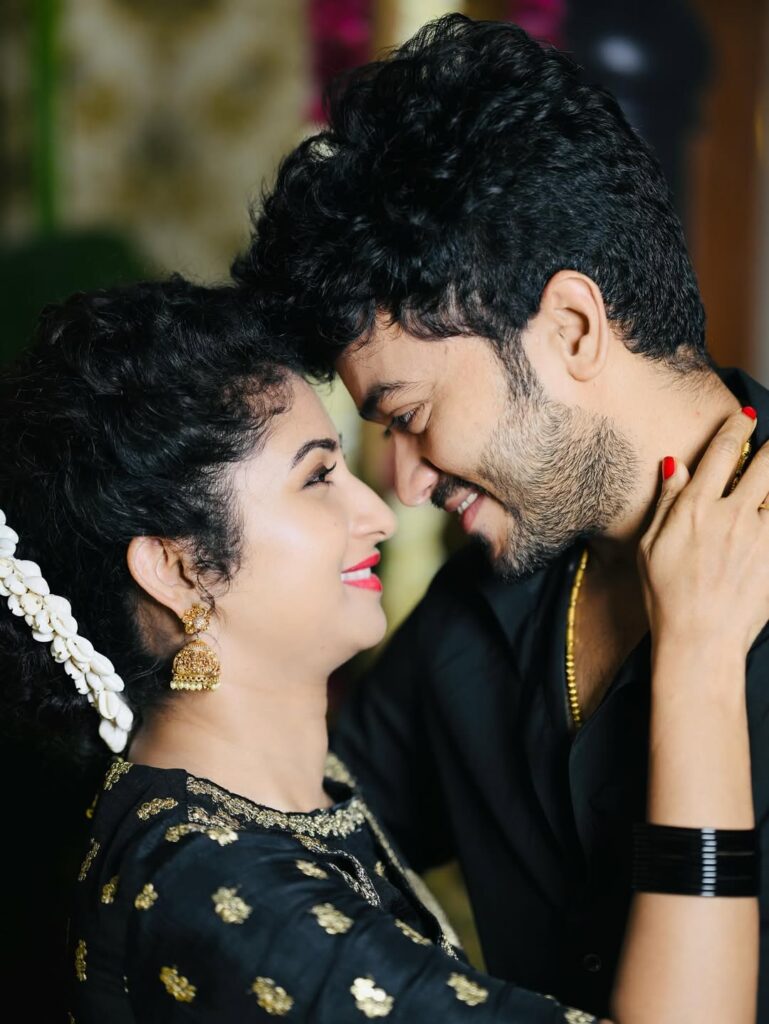 Siddharth Varma  With Wife Vishnu