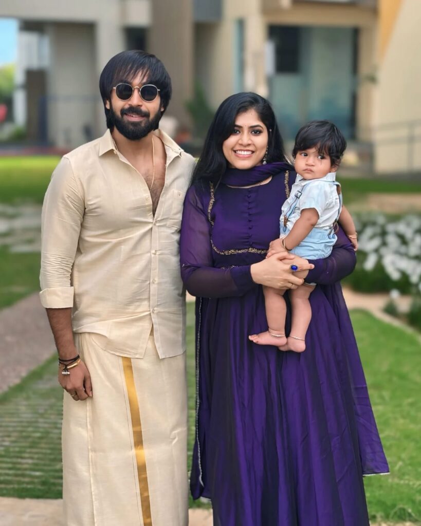 Maanas Nagulapalli WITHWIFE SRIJA AND SON DHRUV